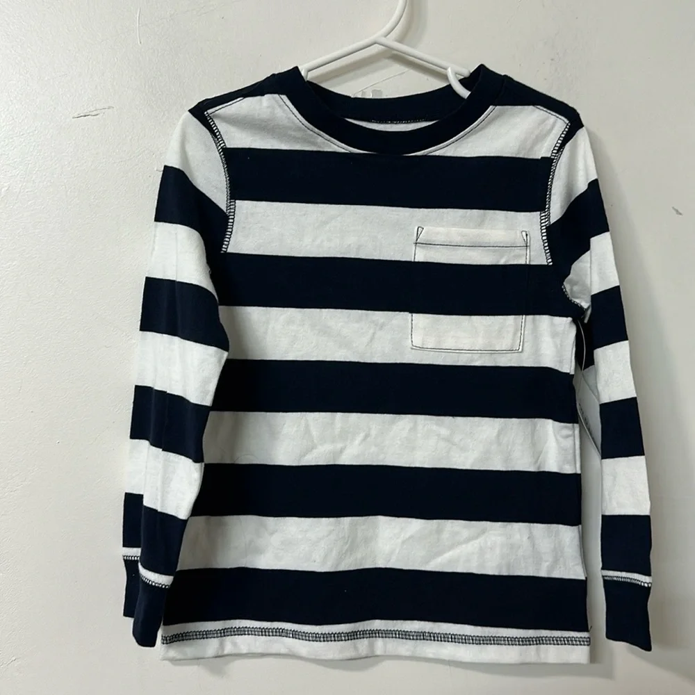 Old navy shirt